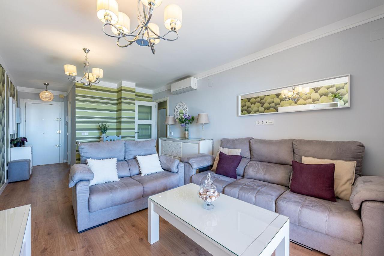 797 Holiday Rentals - Amplio Piso Con Terraza En Primera Linea De Playa Torremolinos Eksteriør bilde